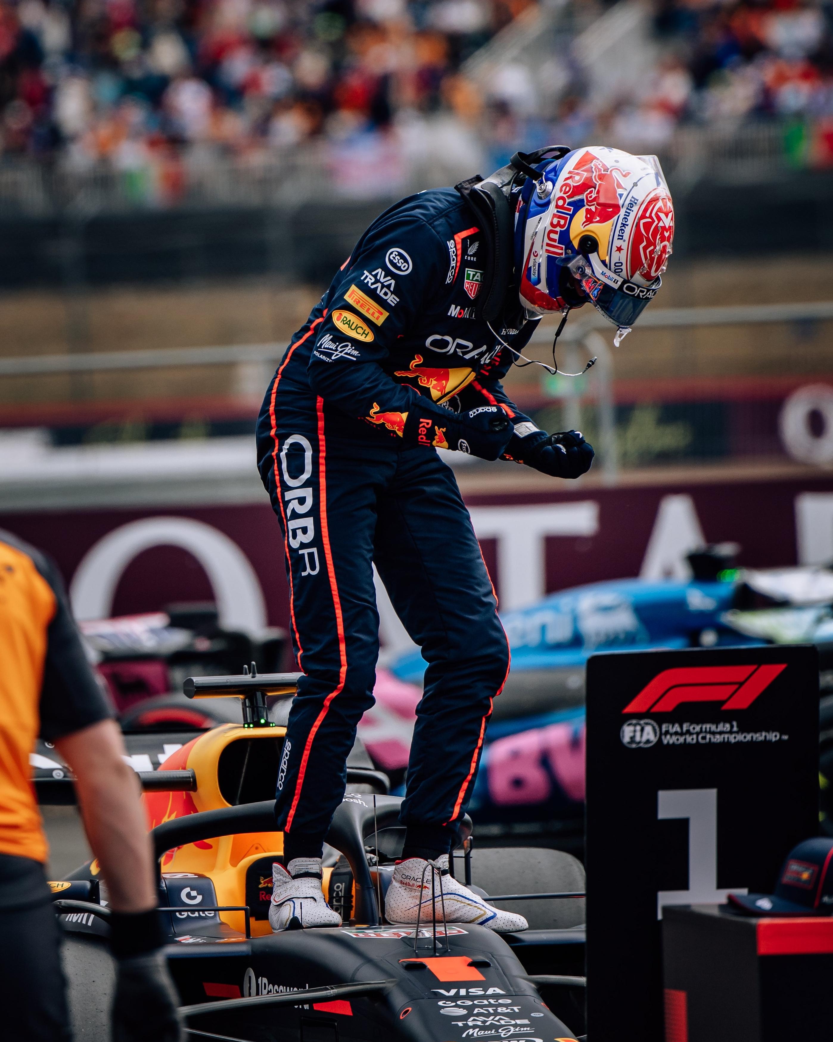 关于威廉姆斯翻盘红牛二队，诺里斯刷新纪录的信息