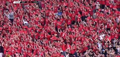 精彩纷呈的表现点燃了球迷们的热情