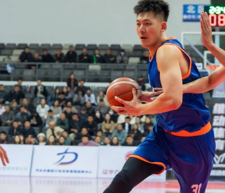 湖南男篮力挫辽宁,全队发挥出色 湖南男篮力挫辽宁,全队发挥出色