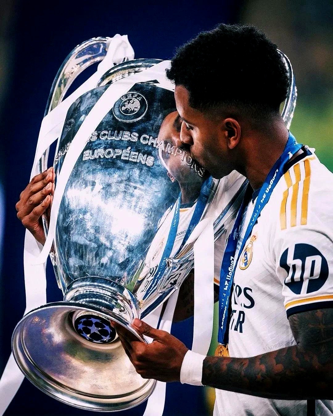 巴西翻盘瑞士，罗德里戈打破历史纪录