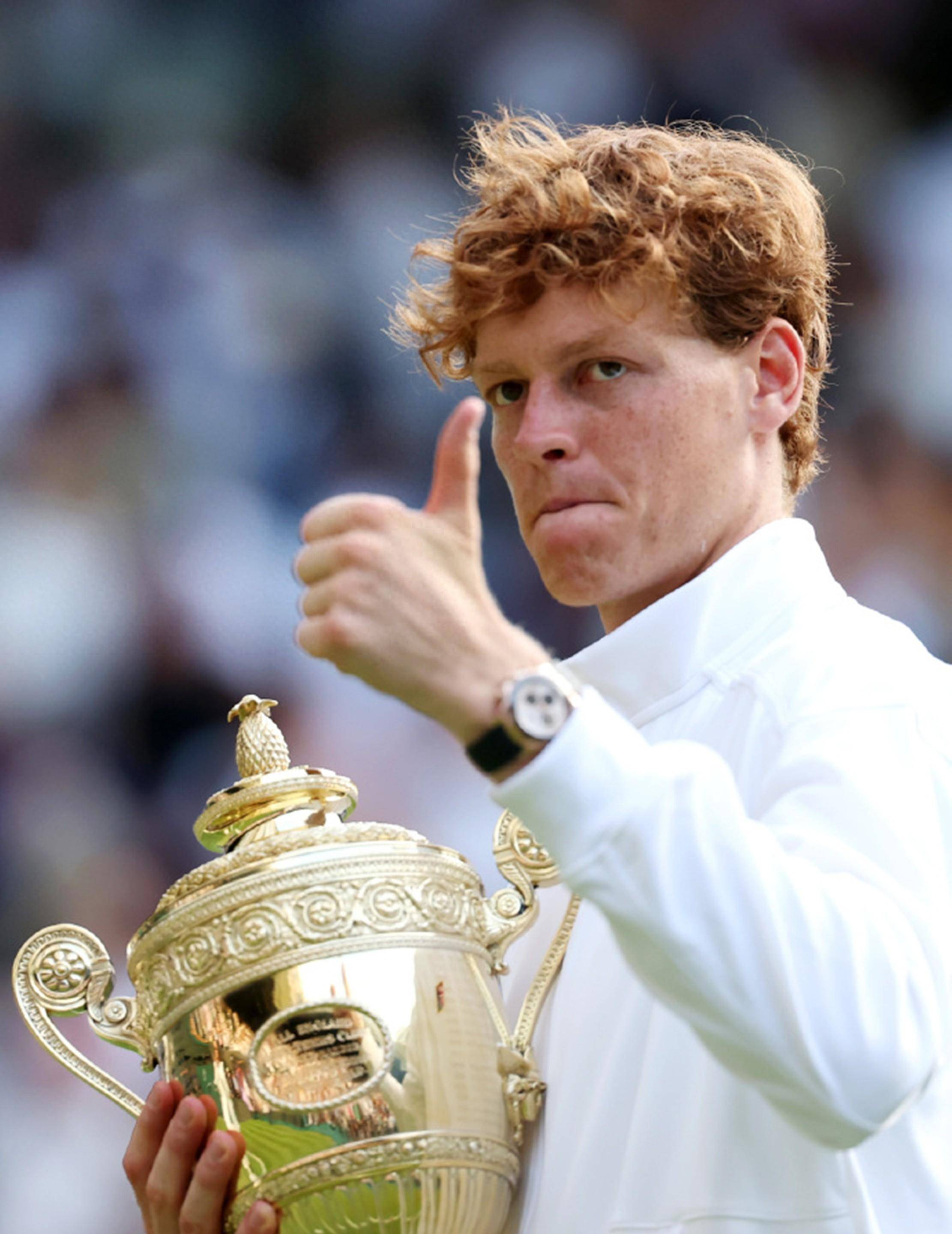 ATP总决赛逆转拉沃尔杯，辛纳惊艳四座